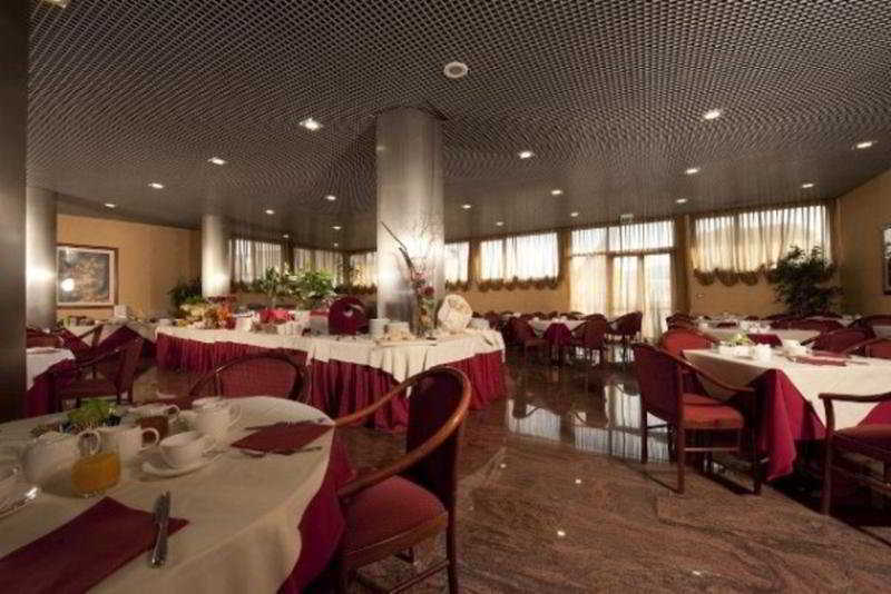 Hotel & Residence Castelli Montecchio Maggiore Εστιατόριο φωτογραφία